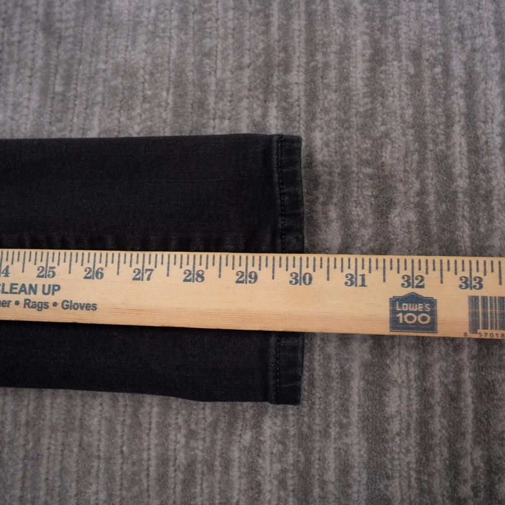 Levis levi 311